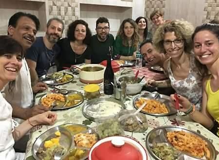 Tripathi Paying Guest House Váránaszi Kültér fotó